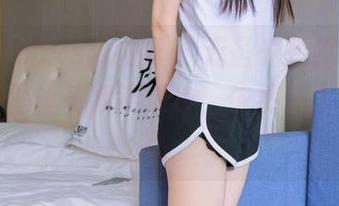 BoBoSocks袜啵啵 - 无圣光暴露了，稚予的裤里丝花絮不怕冷，依然让人眼睛一亮。