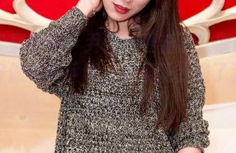 GIRLT果团网 - 尹意纯更新了！原图里的双人好像在打乒乓，结果硬变成了羽毛球大战？！