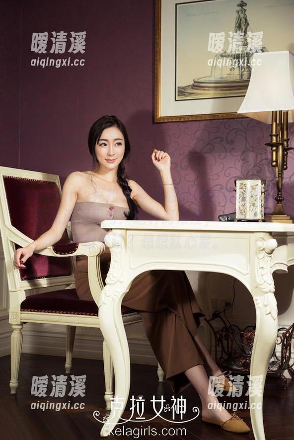 KelaGirls克拉女神 - 看沐娅的瑜伽写真，让我深深思考：这种高难度，一般人敢不敢尝试？想想就心累。