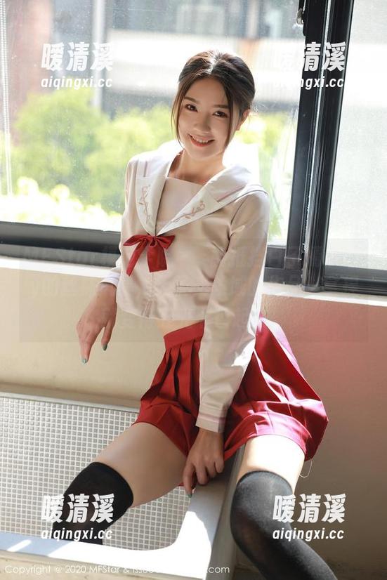 MFStar模范学院 - 誰能抵挡白子嫣nicky的丝袜风暴，无圣光领域的作品一拿捏就变得五光十色起来。