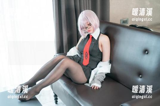 最新图册！Mimmi(밈미)教你如何在泳衣里游刃有余，不小心还成了水中动态图像！