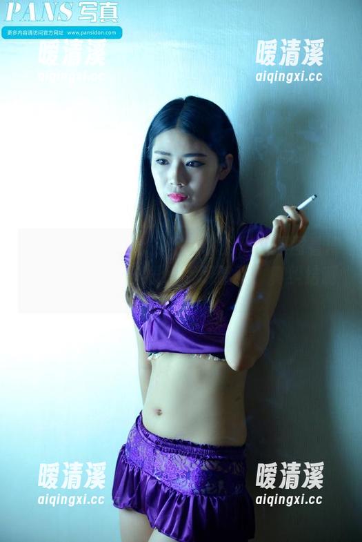 PANS写真 - 七月啊，你的黑丝原图看得我想点赞，但又觉得太明显了，真纠结啊。