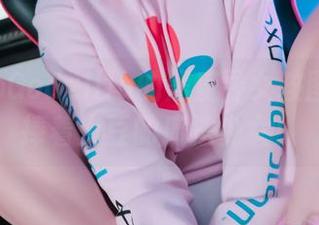 PotatoGodzilla的黑魔导女孩图包——捧着土豆的魔法少女！