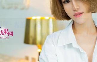 UGirls尤果网 - 私拍小剧场：易阳与她的袜子游戏，套图满满的期待