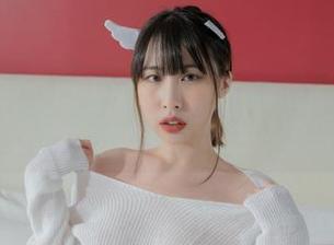 被Uhye(이유혜)学妹这次美图更新的精致感冲击到了，真心想学她的神秘感…