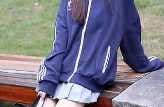 Xiuren秀人网 - 纯白图集里，Suki_baby的无圣光玩法真让人捉摸不透。