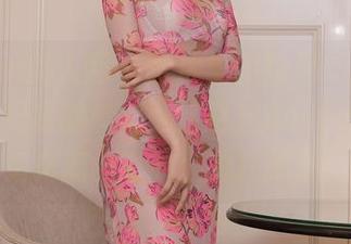 Xiuren秀人网 - 图片里的短裙美腿，我开始质疑我的审美；徐莉芝Booty，果然是充满创意的腿的扛把子！
