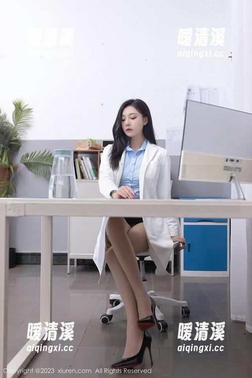 Xiuren秀人网 - 柚琪Rich在兔女郎角色中的最新尝试，写真集上线，快抢！
