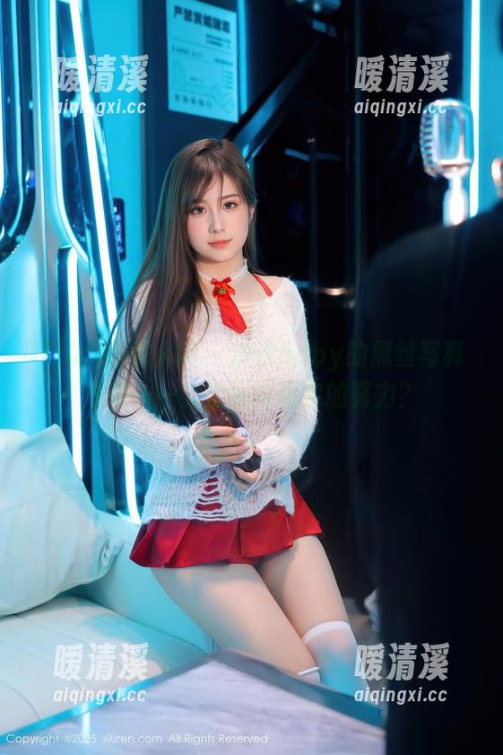 Xiuren秀人网 - 汐汐baby的黑丝写真分享——二次元向现实的努力？