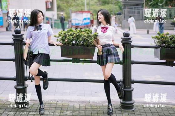 YouMi尤蜜荟 - 这一身白衬衫：娜娜TINA选择的下来之后，遂决定让自己穿的好看，图片不胜枚举！