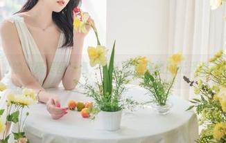 Yuna(윤아)的油亮美图精选，就让这些弥漫的光泽骚动你的神经！
