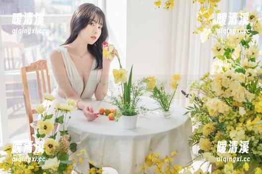 Yuna(윤아)的油亮美图精选，就让这些弥漫的光泽骚动你的神经！