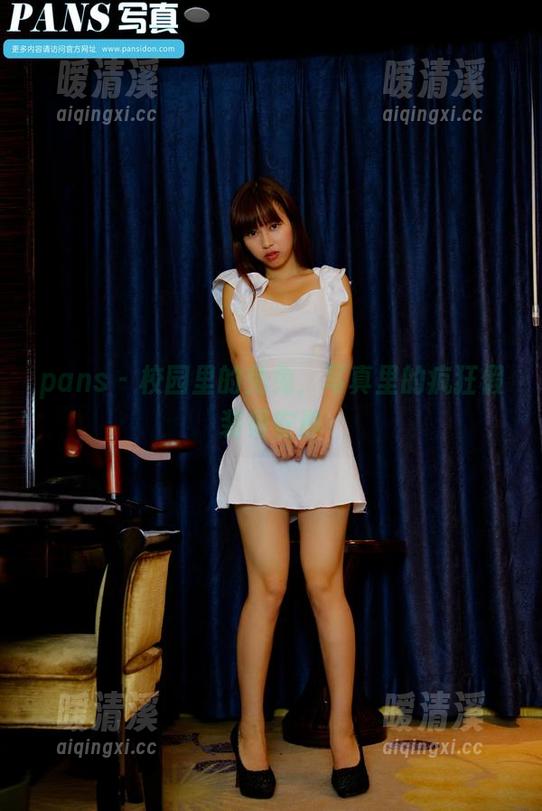 pans - 校园里的兔兔，写真里的疯狂假装很安静