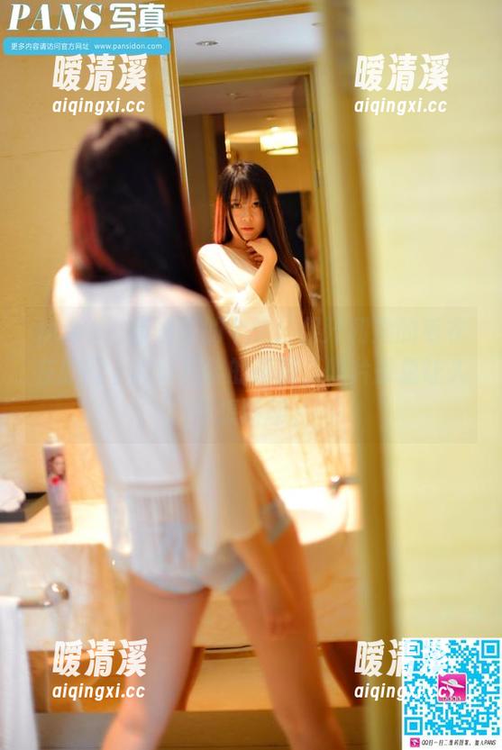 pans - 静谧中的个性：果汁和她的毛衣在原图上构成温馨的画面，照片却总让人浮想联翩。