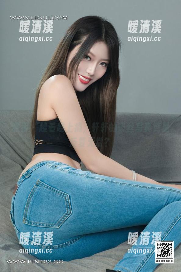 丽柜 - 越看越上瘾，轩轩的蕾丝写真算是反复无常？