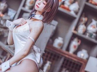 乖乖衣宝的花嫁姿态，cos得太认真，图包一打开，不小心又被击中了。