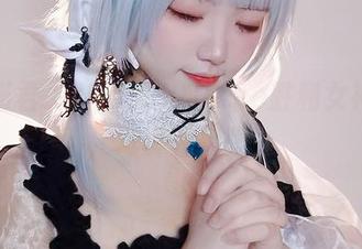 当伊喵君_Nya遇上Nikke胜利女神尤妮，写真无极限！