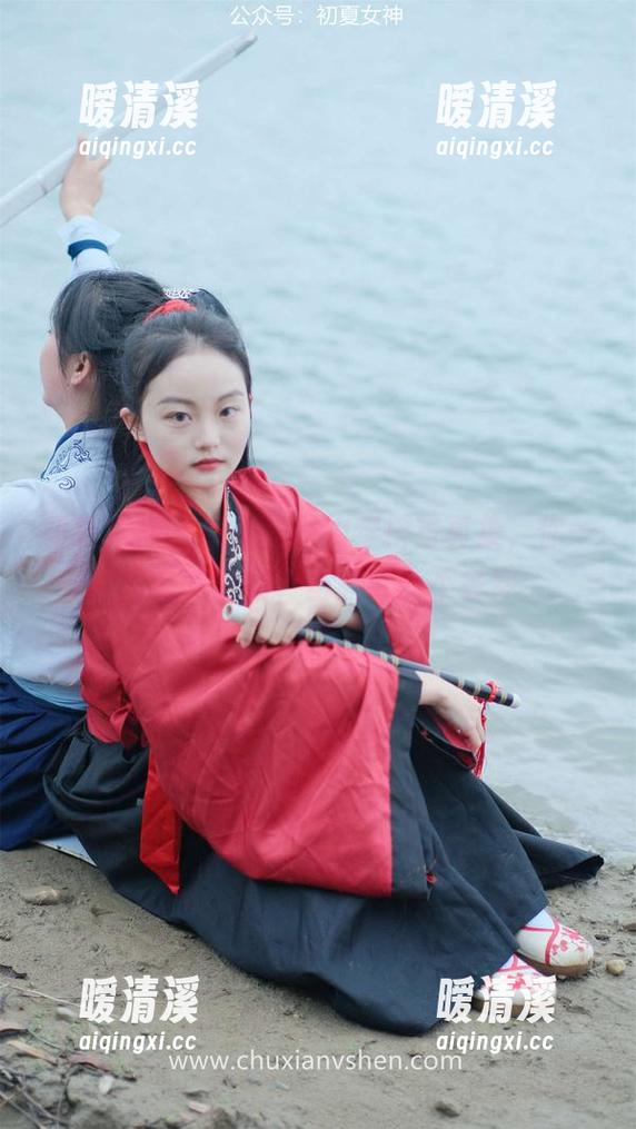 初夏女神 - 点点的简约穿搭写真集，你一定会想下载，虽然可能不会穿