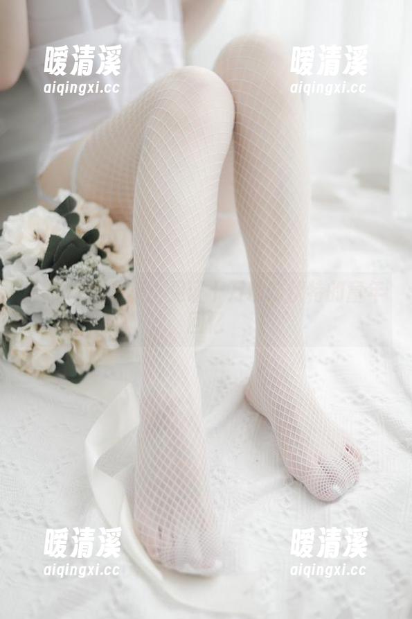 定制校服图集：见证十万珍吱伏特的童年回忆