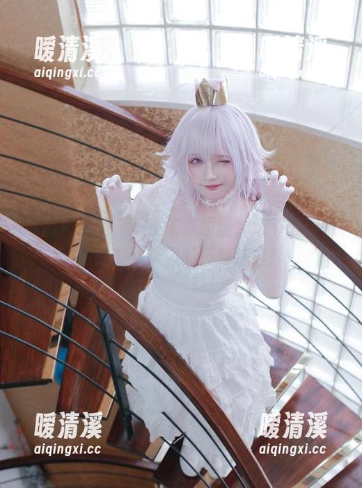 私房女仆图，千夜未来原图，细节处理得像是在给铲屎的猫咪选鞋！