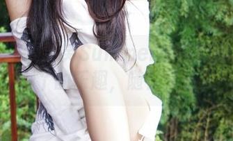 嗲囡囡 - 夏笑笑Summer的棉袜图集：小脚丫的乐趣，随性又迷人