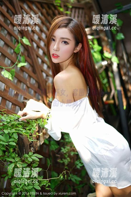 嗲囡囡 - 流氓小巫女，套图里藏着多少可爱的小把戏？
