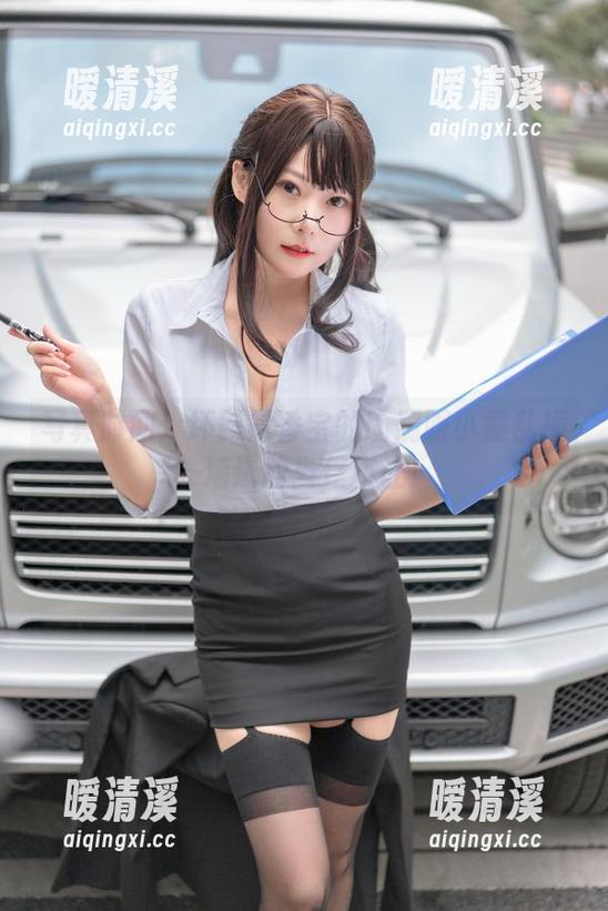 写真时间：坏露露香宝的瑜伽服小露乱撞，精选的当仁不让！