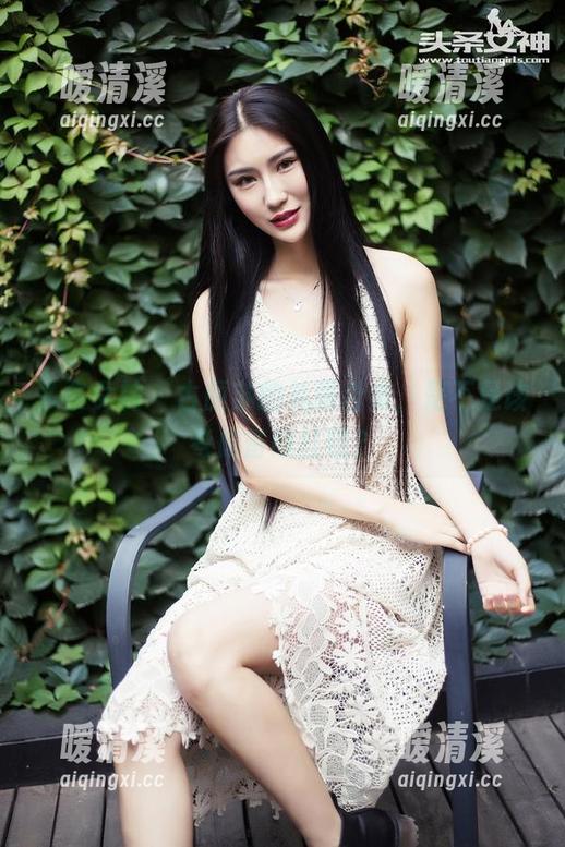 头条女神 - 古丽苏的礼服合集，是不是该考虑备战红毯？