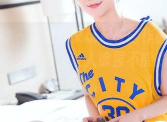 头条女神 - 李丽莎又玩起校园作品了，令人瞩目的免费版，让人欲罢不能的一堆好素材。