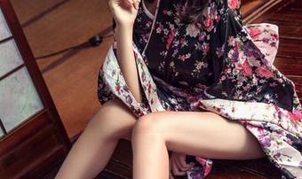 头条女神 - 玄子打球，谁来捧场？全集请看——台球小天后原图大放送！