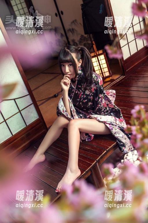 头条女神-玄子 头条女神 - 玄子打球,谁来捧场?全集请看——台球小天后原图大放送!