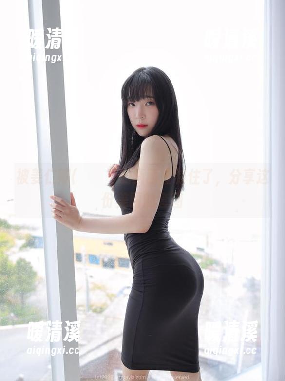 被姜仁卿(강인경)的画面控制住了，分享这份美丽的套图
