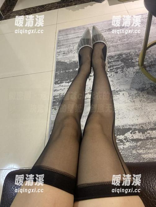微密圈 - 这些小猫咪ck泳衣的美图，已经决定做我的壁纸，创意无穷啊