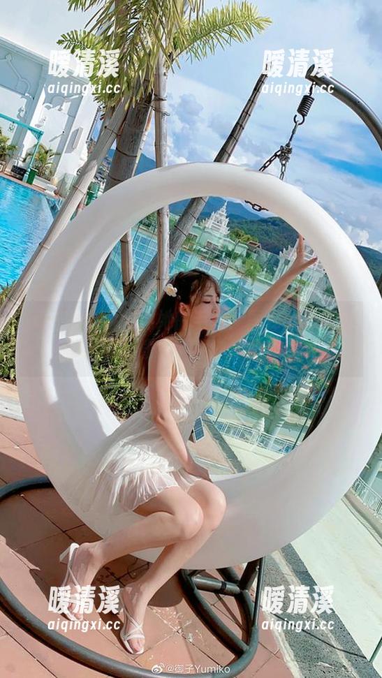 御子Yumiko和她的毛衣：图库里光影交错，下载不下载随你的心。
