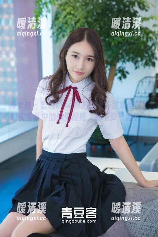 推女神 - 雪瑞Lisa自拍日常：这组美图比现实生活中的她更耀眼，算不算“假象”？