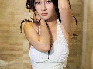 推女郎 - 内衣私拍风云录，李丽莎带你领略在家宅的另类风景。