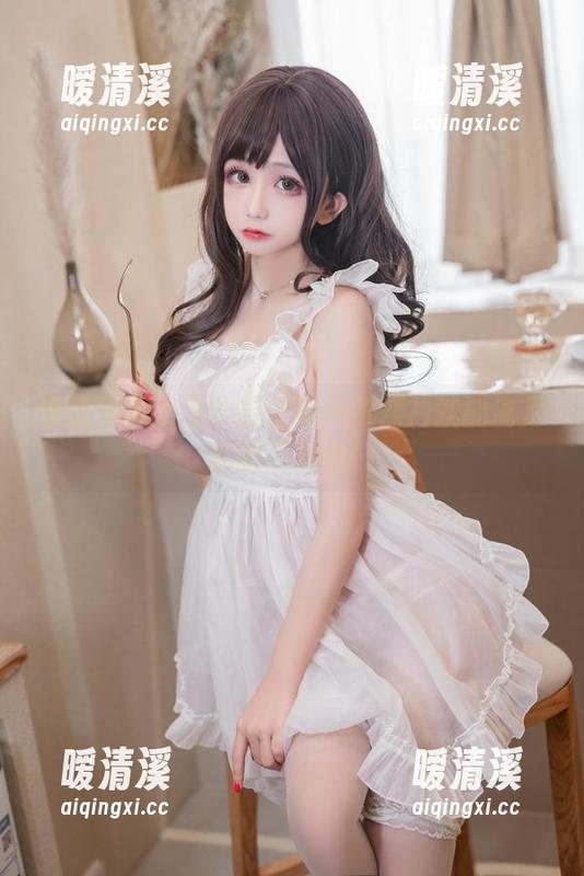 谁需要真女友？日奈娇一张照片就能满足你的下载欲！