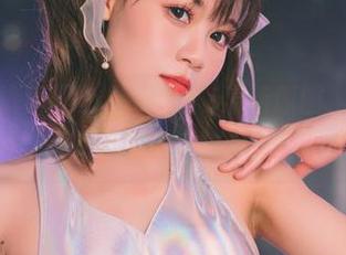 这条牛仔裤再配上星黛鹿鹿i最新原图，直接就是时尚教科书！