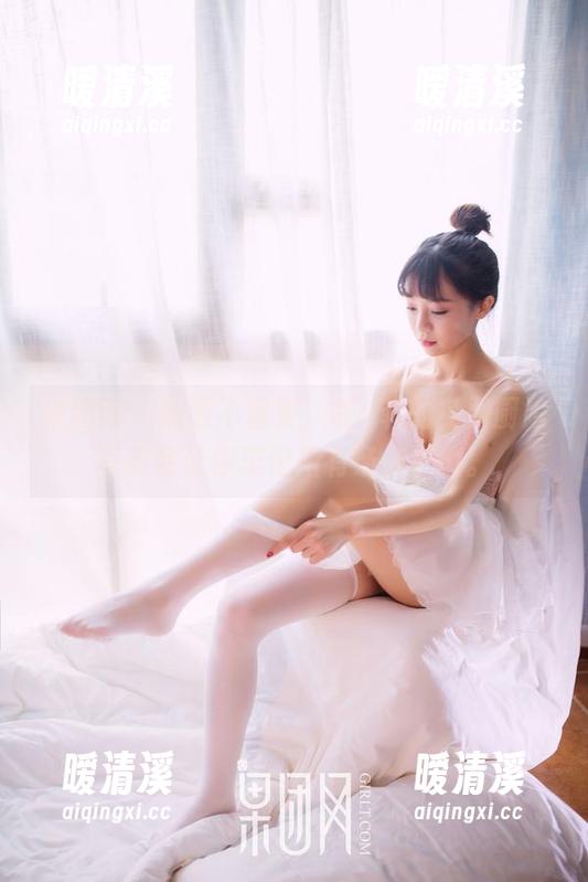 果团网 - 纲要不重要，龚玥菲的免费厨娘写真会让你忘记所有条条框框。