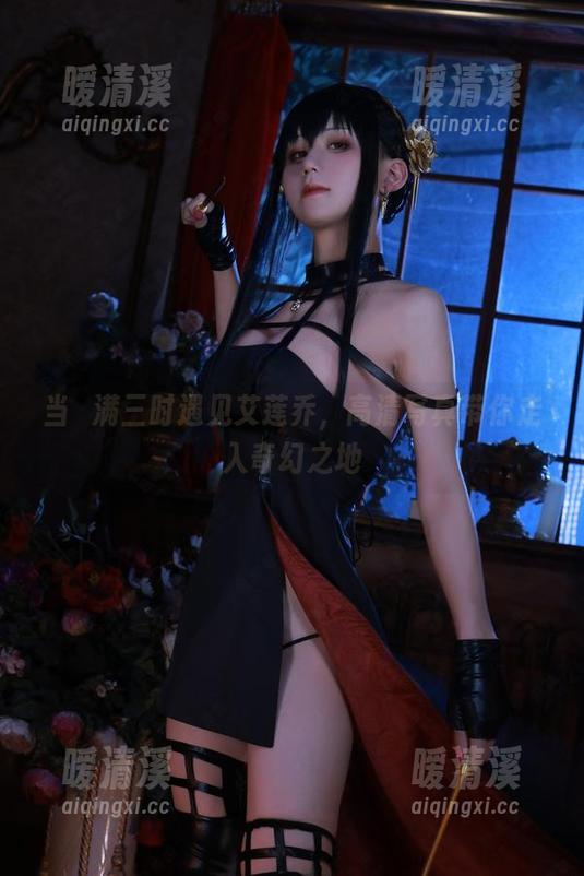 当桜满三时遇见艾莲乔，高清写真带你走入奇幻之地