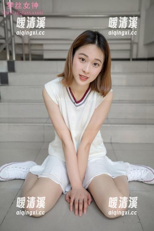 梦丝女神 - 在刘诺的裸足世界，图库里精选的每一机位都在喊“快来自拍！”