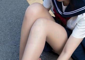 梦丝女神 - 玥玥的短裤写真集，清新高能，太自信，不怕被嘲
