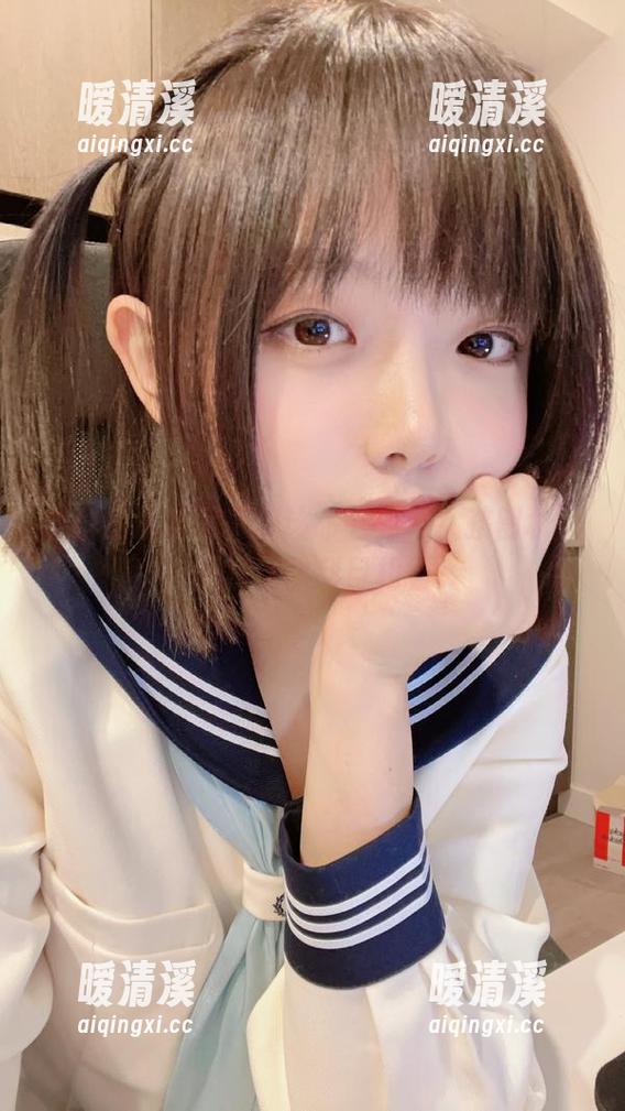 樱群的最新写真集该命名为“女孩剖析”，不禁让我刮目相看。