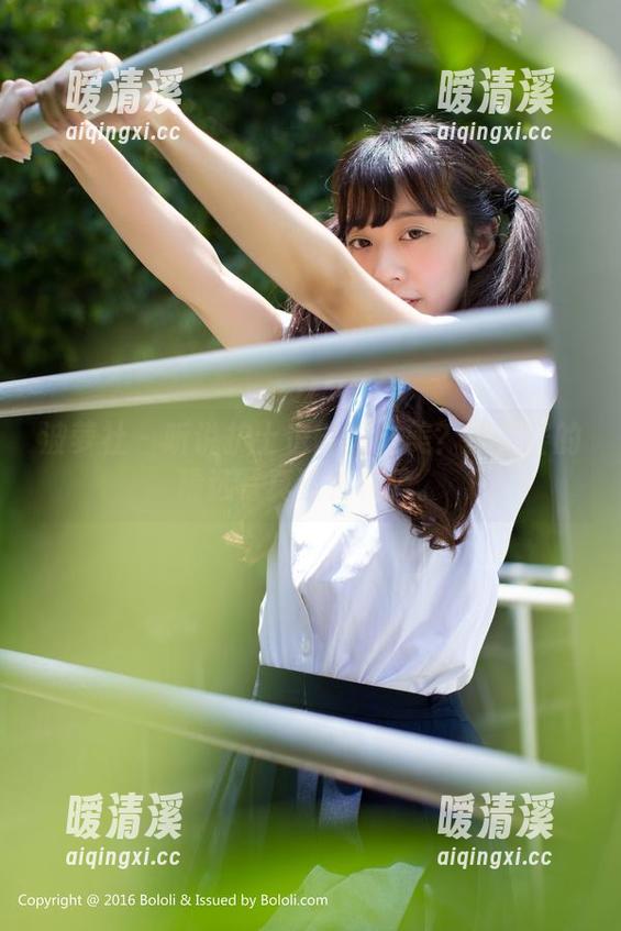 波萝社 - 听说护士也能这么美？夏美酱的精选写真让我相信。