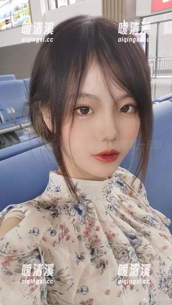 洛可ss的双人写真，居然让人眼前一亮的套图！