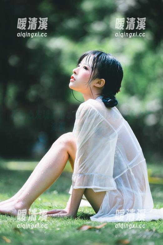 不小心发现了清水由乃的绝妙毒蛇兔女郎资源，心情复杂。
