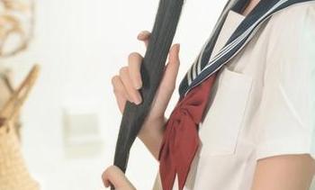 爆机少女喵小吉最新款：裤里丝的图片，你敢想象？