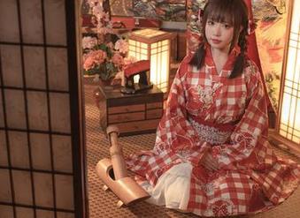 爆机少女喵小吉带来的最新照片，蒂法：我相信你会想我哦。