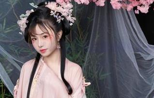 制服控们看过来，爆机少女喵小吉的福利图包让人眼花缭乱！