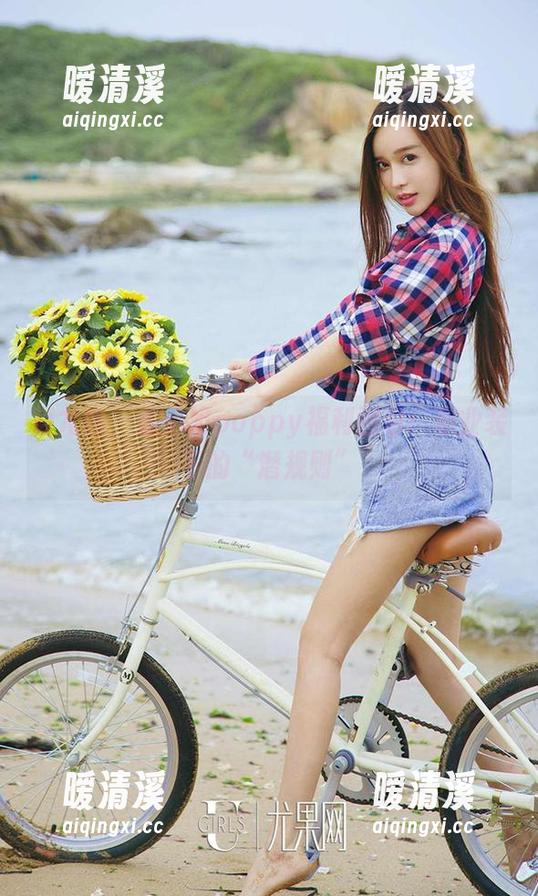 爱尤物 - 董小姐poppy福利图包：职业装下的“潜规则”